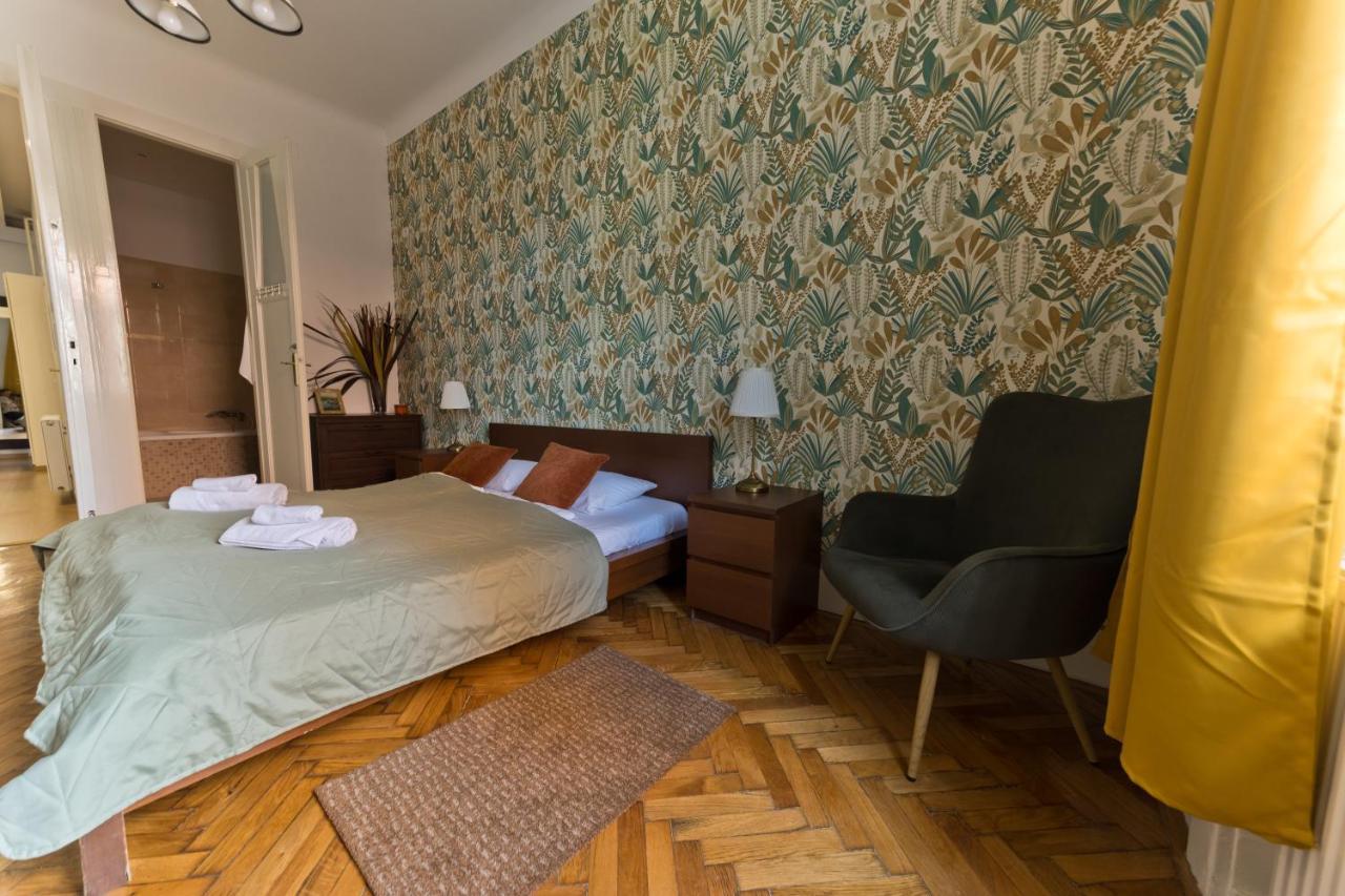 Rumbach Royal Apartment Budapest Bagian luar foto