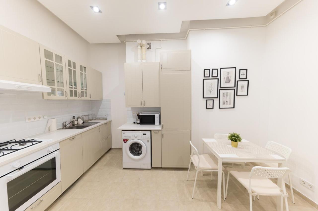 Rumbach Royal Apartment Budapest Bagian luar foto